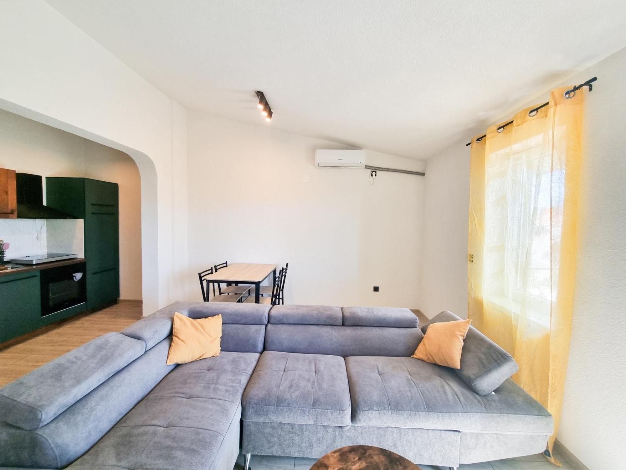 Apartmani 1 Pinezici المظهر الخارجي الصورة