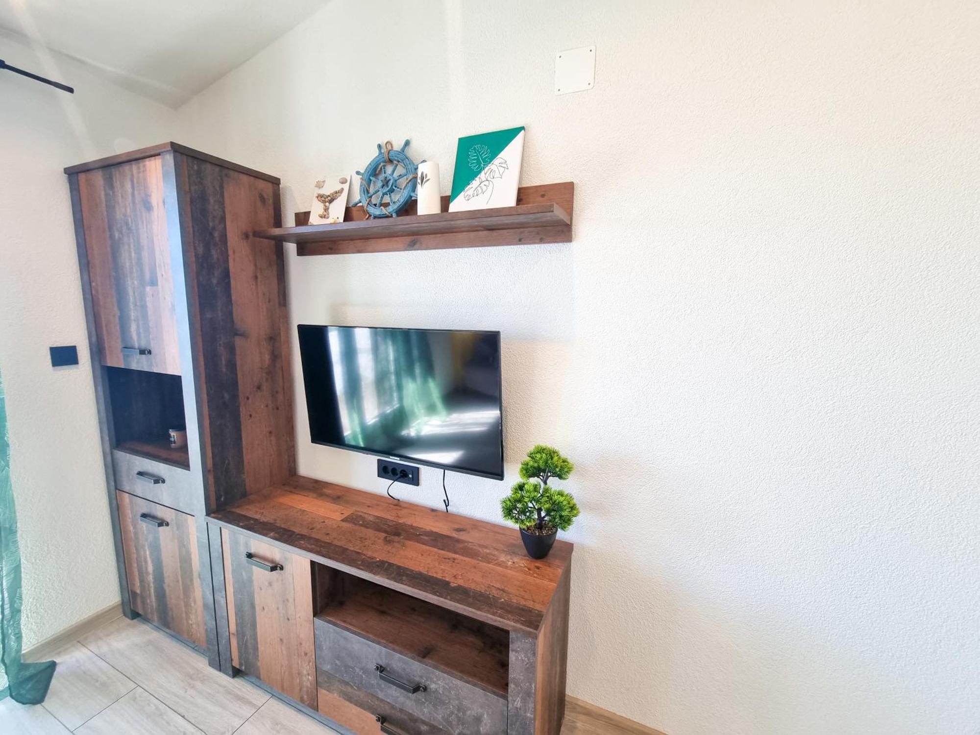 Apartmani 1 Pinezici المظهر الخارجي الصورة