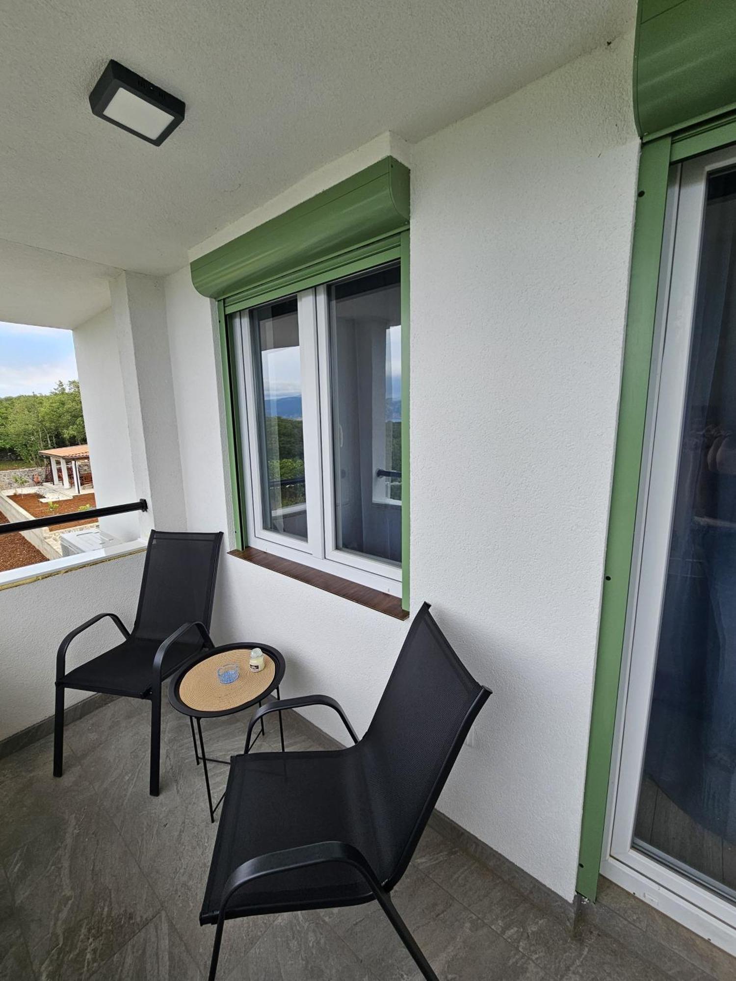 Apartmani 1 Pinezici المظهر الخارجي الصورة